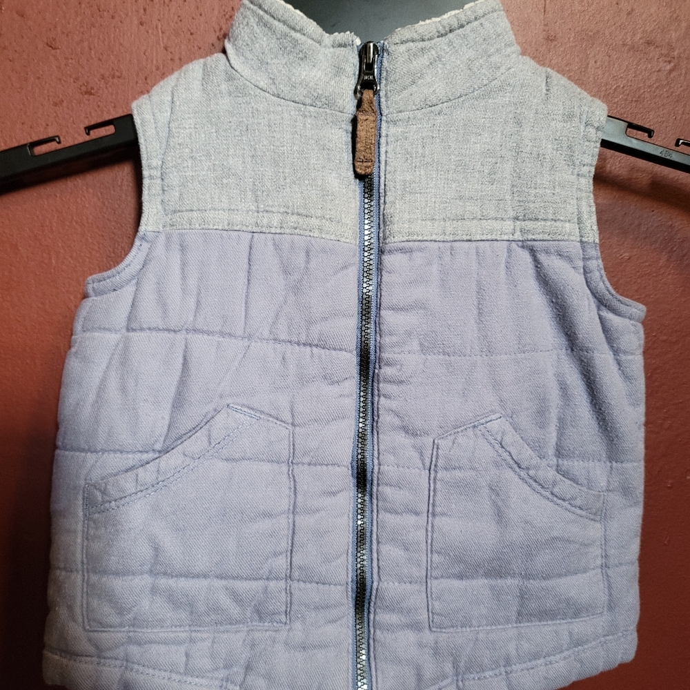 Carter's Vest 18-mts/ Puma top 2T - Picture 1 of 15